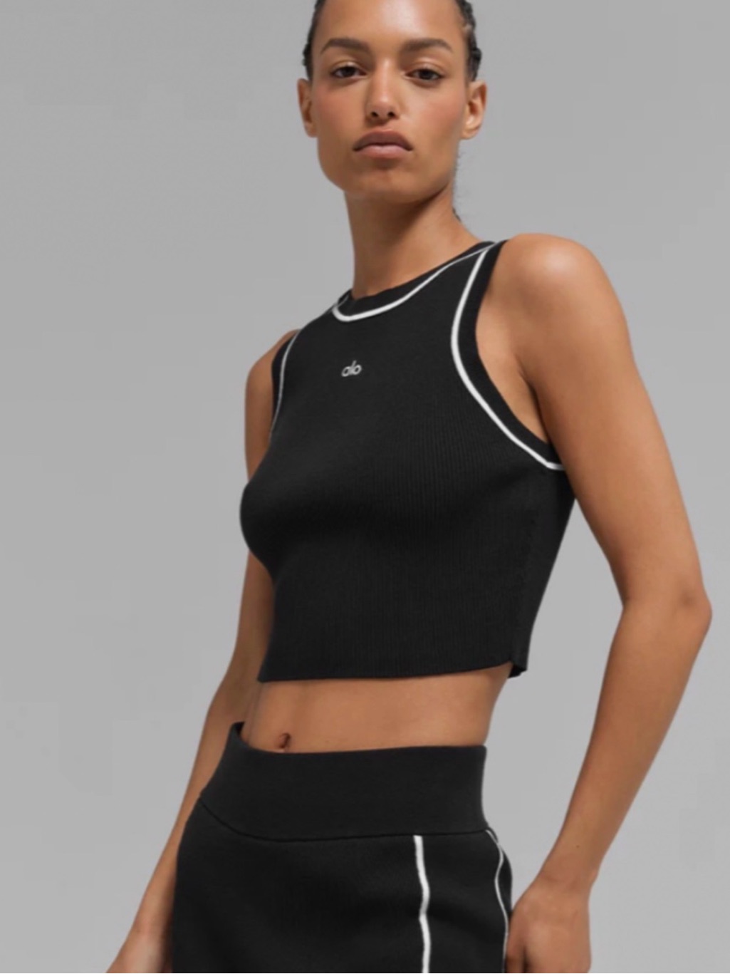 Alo Yoga Black Ribbed Cropped Tank With White Trim Size Small